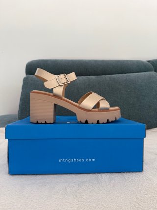 Sandalias MTNG Doradas Talla 39