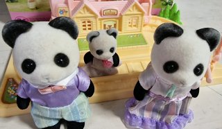 Familia Panda Sylvanian Families