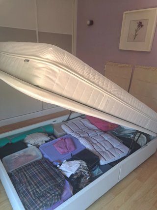 Cama con colchón y canapé abatible