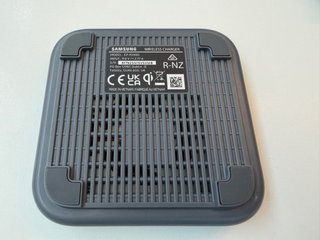 Cargador inhalambrico Samsung P2400