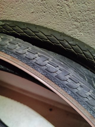 Cubierta Continental Gravel 28 x 1 3/8 x 1 5/8
