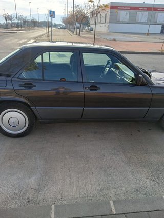 Mercedes-Benz 190 E 1.8