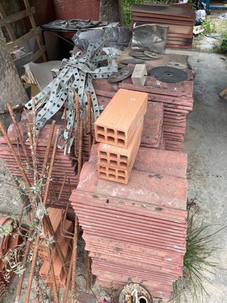 Tejas de cerámica rojas