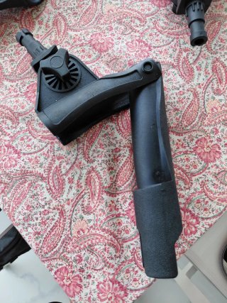 Supporti per canne da pesca per kayak