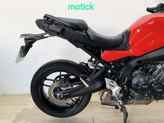 YAMAHA TRACER 900