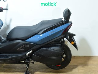 YAMAHA TRICITY 300