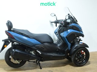 YAMAHA TRICITY 300
