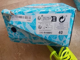 2 PARES Botas Fútbol CR7 - ¡NUEVAS A ESTRENAR!
