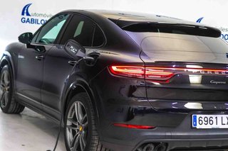 Porsche Cayenne E-Hybrid Coupé **Techo panorámico**