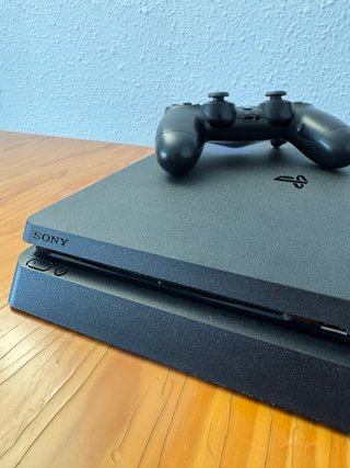 PS4 Slim 1TB