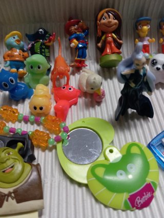Lotto Sorprese Kinder - Personaggi Vari