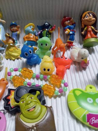Lotto Sorprese Kinder - Personaggi Vari