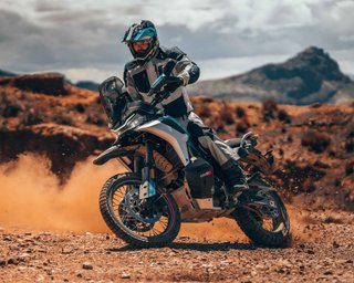 CF Moto MT 800 X