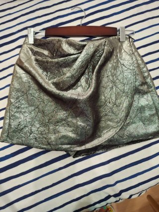 Falda pantalón Zara plateada Talla XS