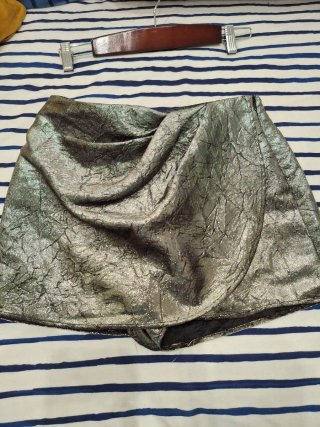 Falda pantalón Zara plateada Talla XS