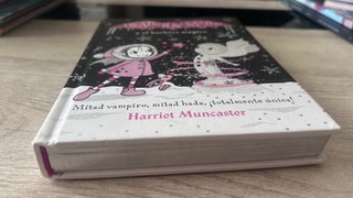 Libro Isadora Moon y el hechizo mágico ( tapa dura