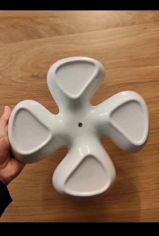 Vassoio quadrifoglio in ceramica e legno