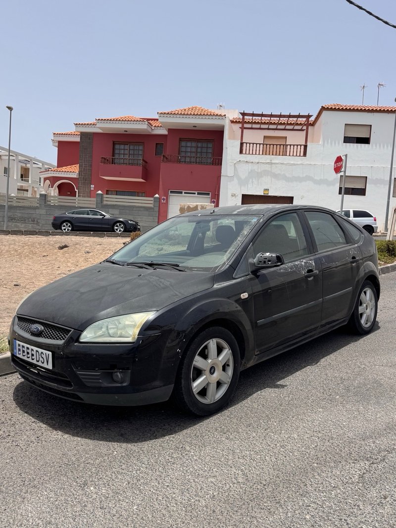 Ford Focus 2005 - foto 1
