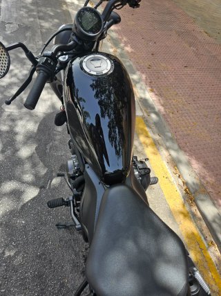 Honda Rebel 500 Negra