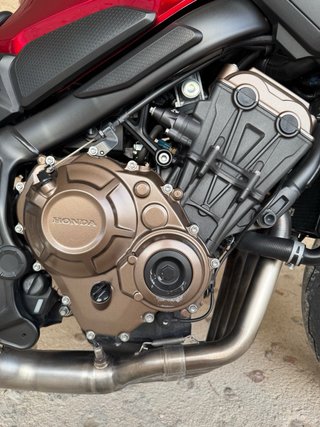 Honda CB650R 2023 A2/A 95cv Revisiones al dia
