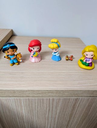 Lote 4 figuras Disney Pop Mart originales