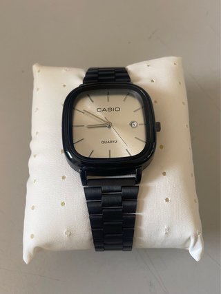 Reloj Casio Vintage Negro y Plateado