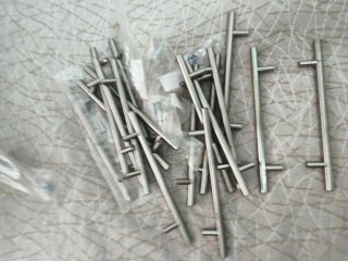 17 tiradores/manetas para muebles nuevos