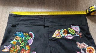 Pantaloni Paol neri skinny ricamati