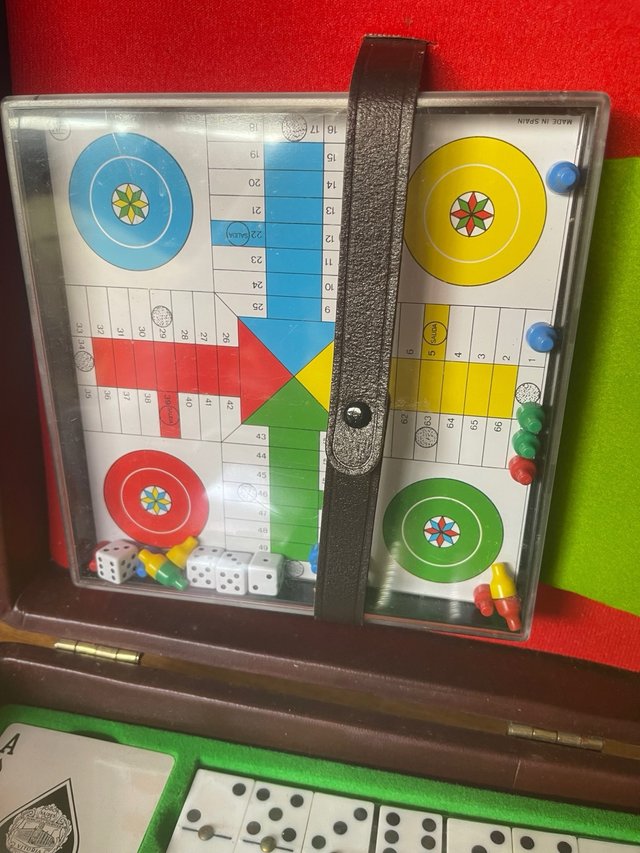 Maleta de Jogos Vintage Pôquer Dominó Parchis