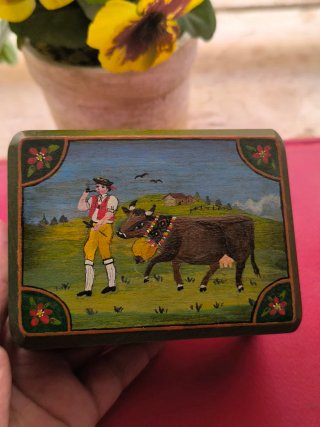 Caja Musical Suiza Reuge Pintada a Mano