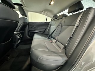 Lexus ES 2.5 300h Premium