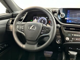 Lexus ES 2.5 300h Premium