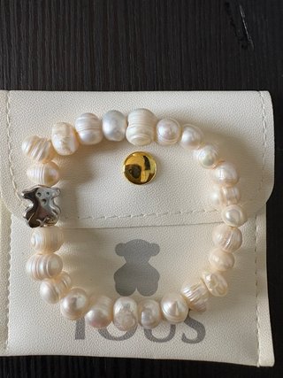 Pulsera Perlas Río y Nácar con Adorno Plata