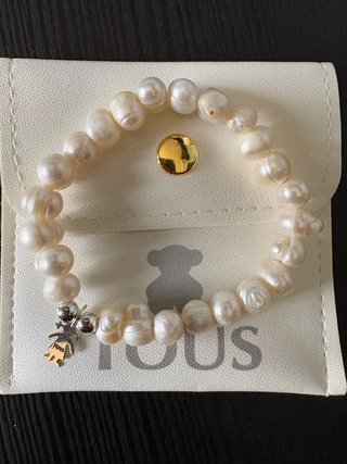 Pulsera Perlas Río y Nácar con Adorno Plata