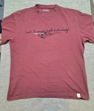 Camiseta Pull&Bear Roja Talla M