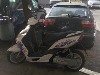Yamaha Jog Scooter Blanca