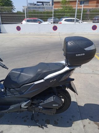 Moto Vogue scooter, completamente nueva..