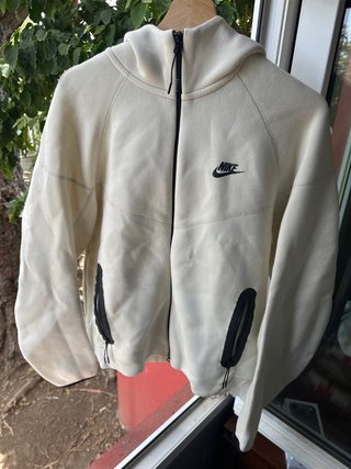 Chaqueta Nike Tech Fleece Beige Negra