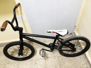Bicicleta BMX Negra, usada en buen estado