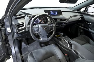 Lexus UX 2.0 250h Business
