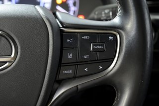 Lexus UX 2.0 250h Business