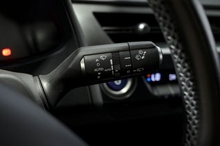 Lexus UX 2.0 250h Business