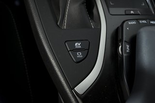 Lexus UX 2.0 250h Business