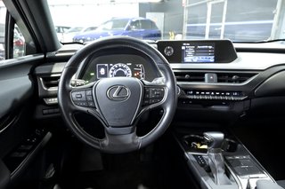 Lexus UX 2.0 250h Business