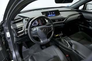 Lexus UX 2.0 250h Business