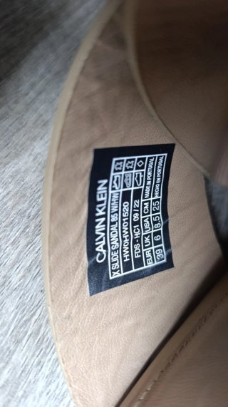 Sandali Calvin Klein beige con tacco