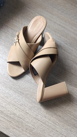 Sandali Calvin Klein beige con tacco