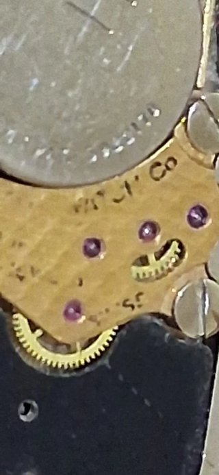 Reloj Caravelle Caballero Dorado Cuarzo