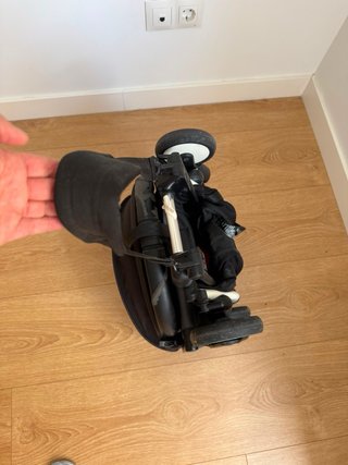 Silla ligera bebé Babyzen Yoyo 2 con accesorios