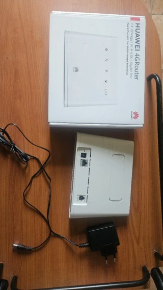 Router Huawei 4G LTE N300 Gigabit